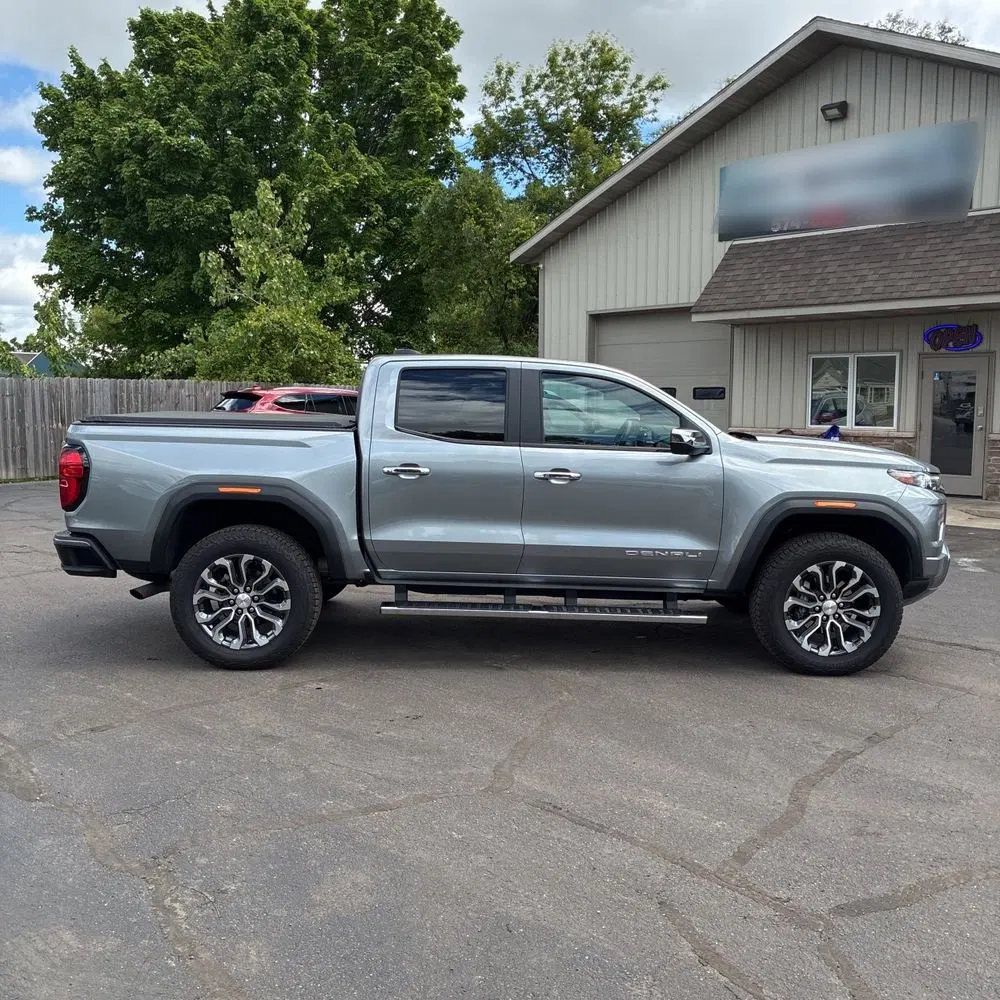 2025 GMC Canyon Denali