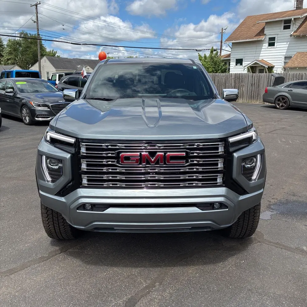 2025 GMC Canyon Denali
