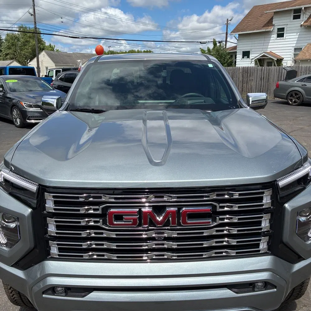 2025 GMC Canyon Denali