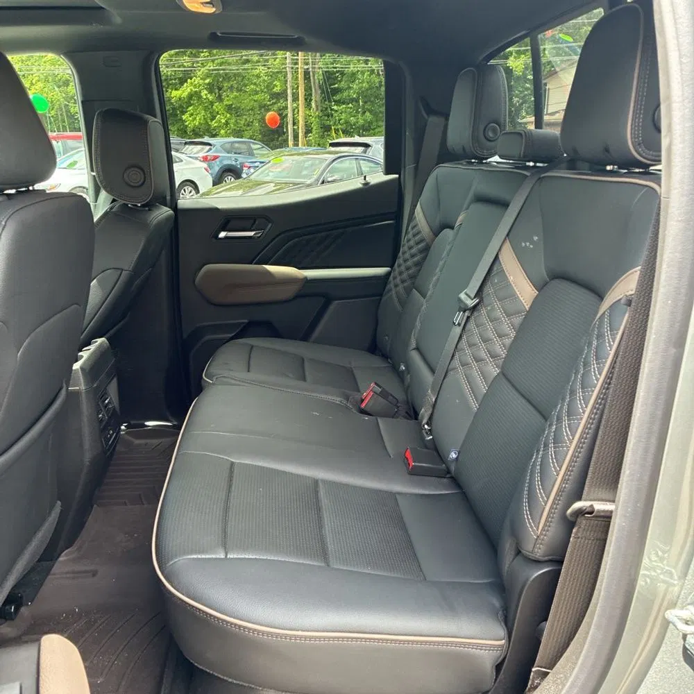 2025 GMC Canyon Denali