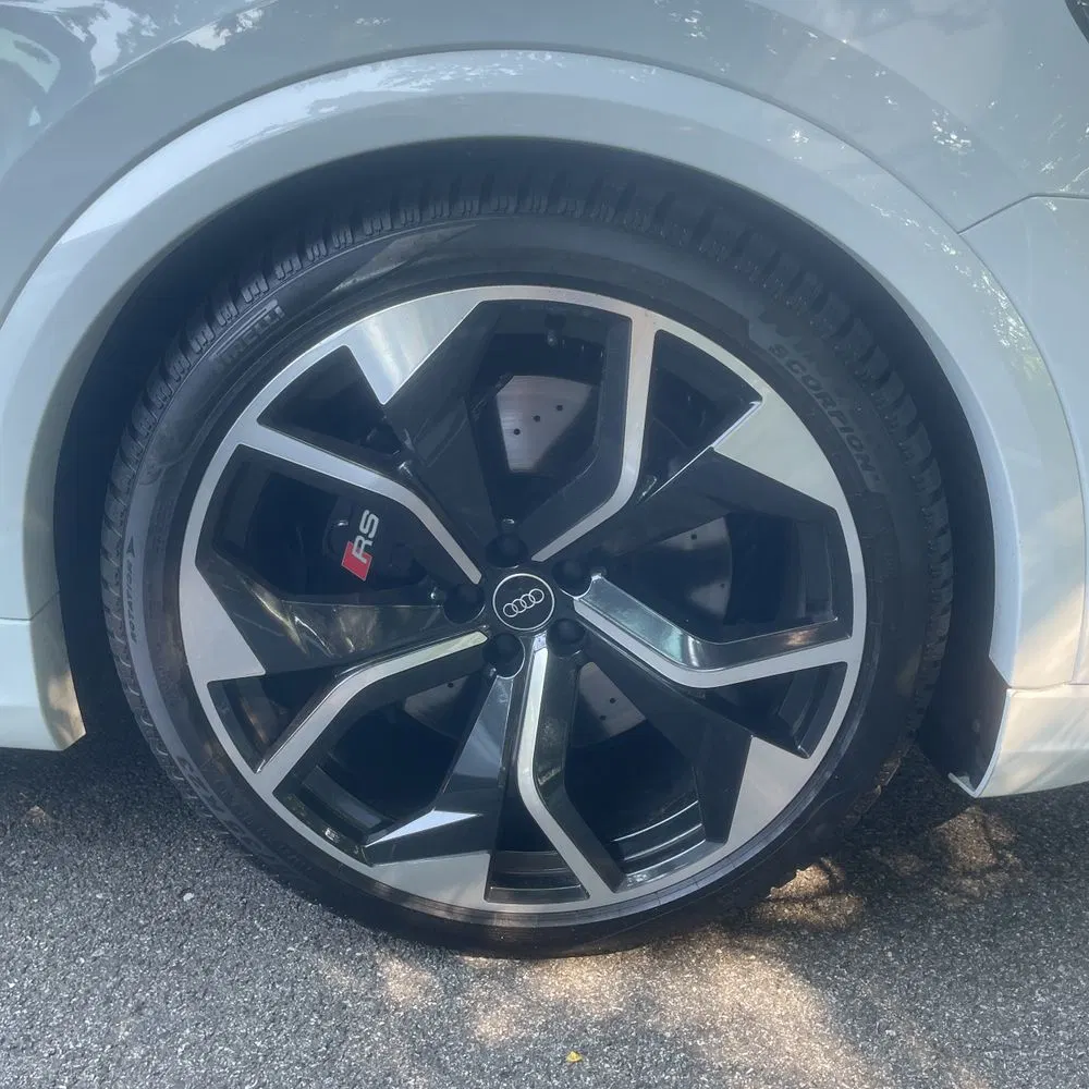 2024 Audi RS Q8 Base
