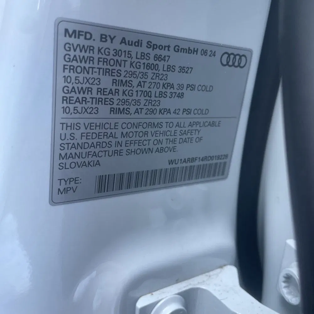 2024 Audi RS Q8 Base