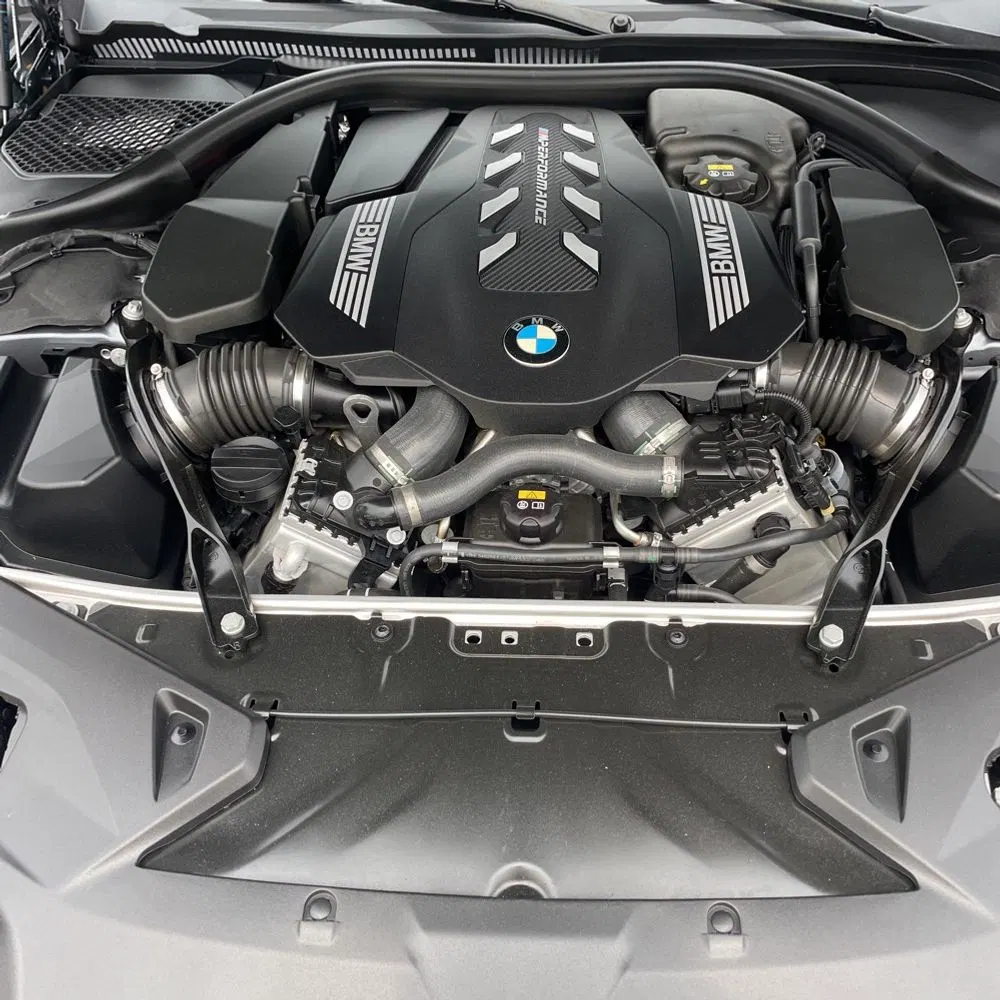 2022 BMW 8-Series M850xi