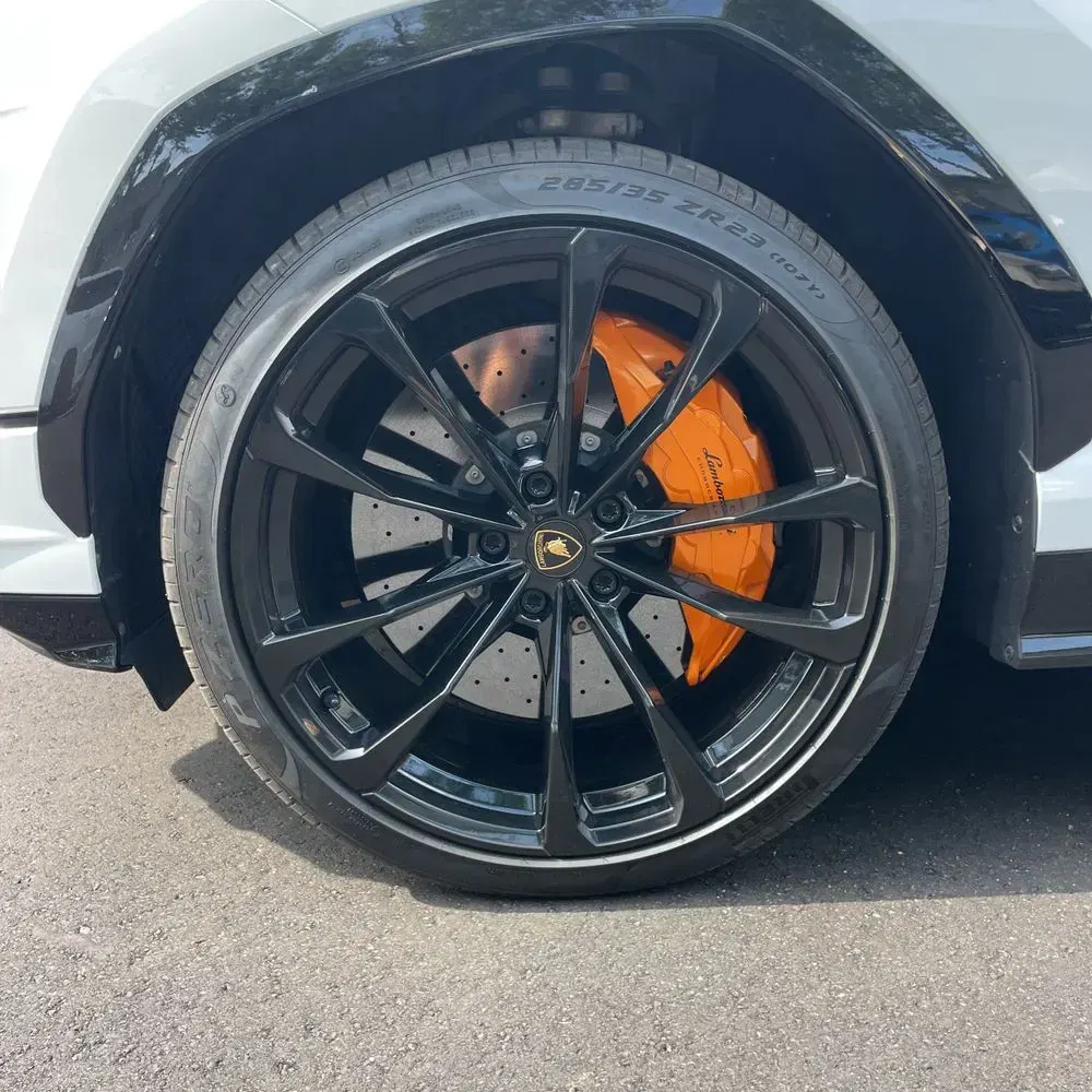 2023 Lamborghini Urus S