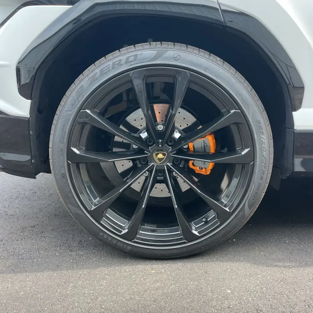 2023 Lamborghini Urus S