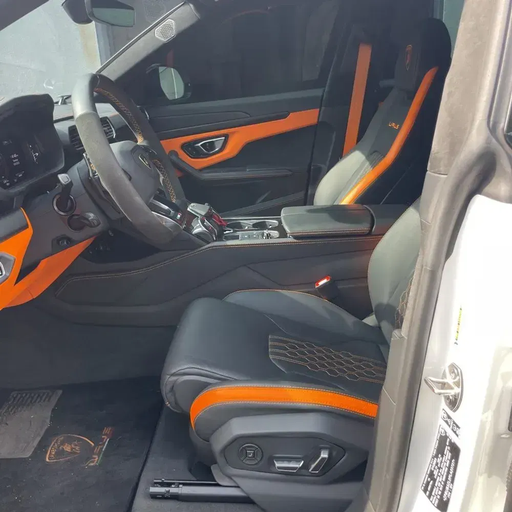 2023 Lamborghini Urus S