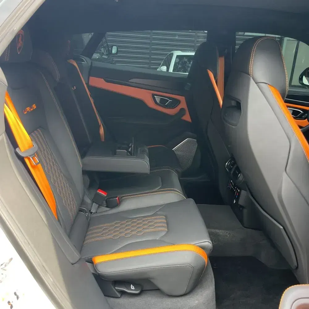 2023 Lamborghini Urus S