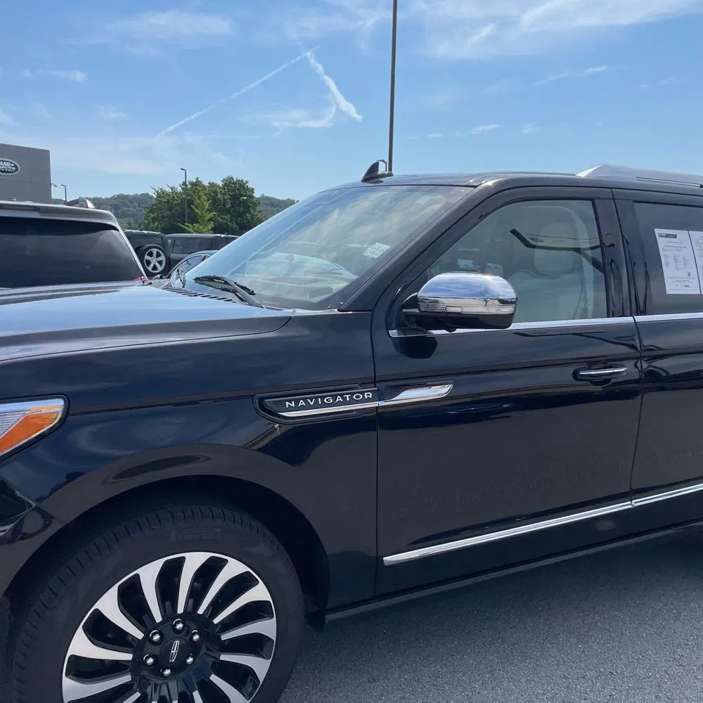 2024 Lincoln Navigator Black Label