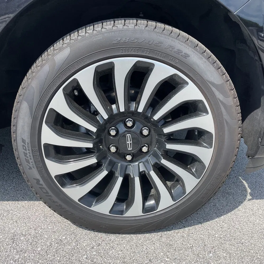 2024 Lincoln Navigator Black Label