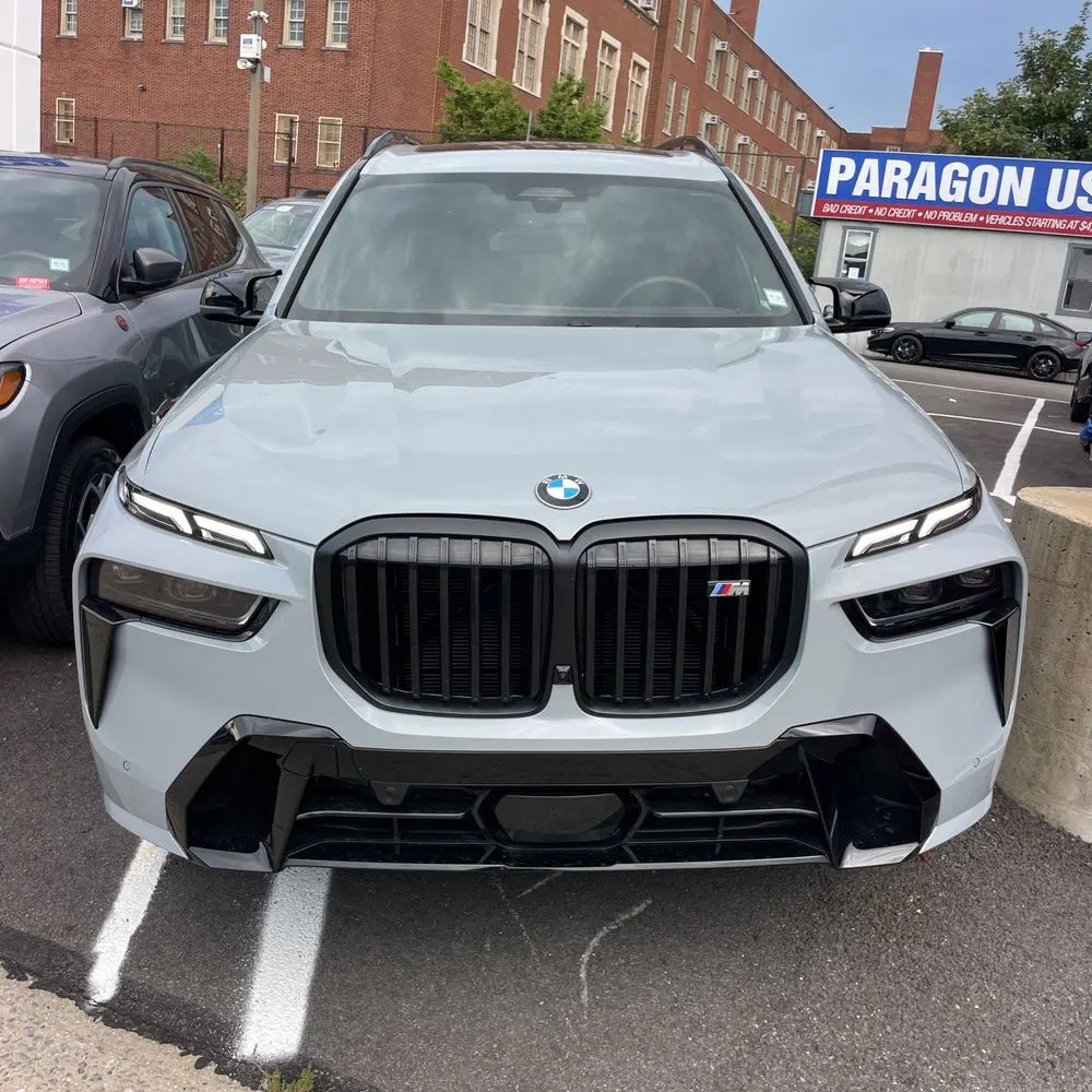 2025 BMW X7 M60i