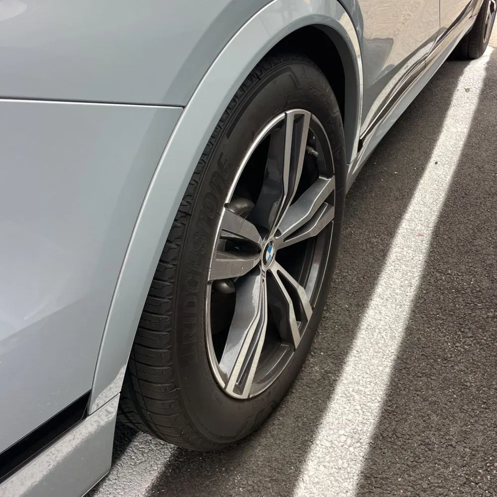2025 BMW X7 M60i