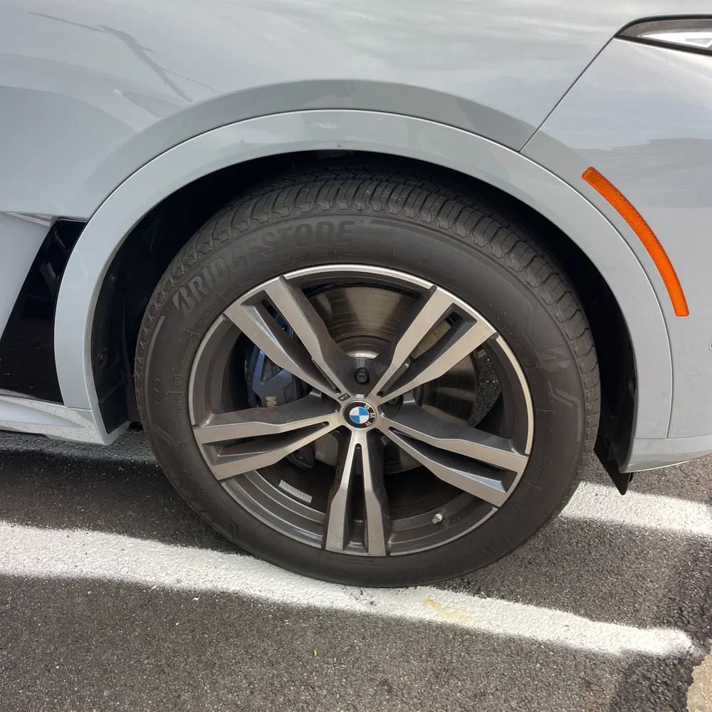 2025 BMW X7 M60i