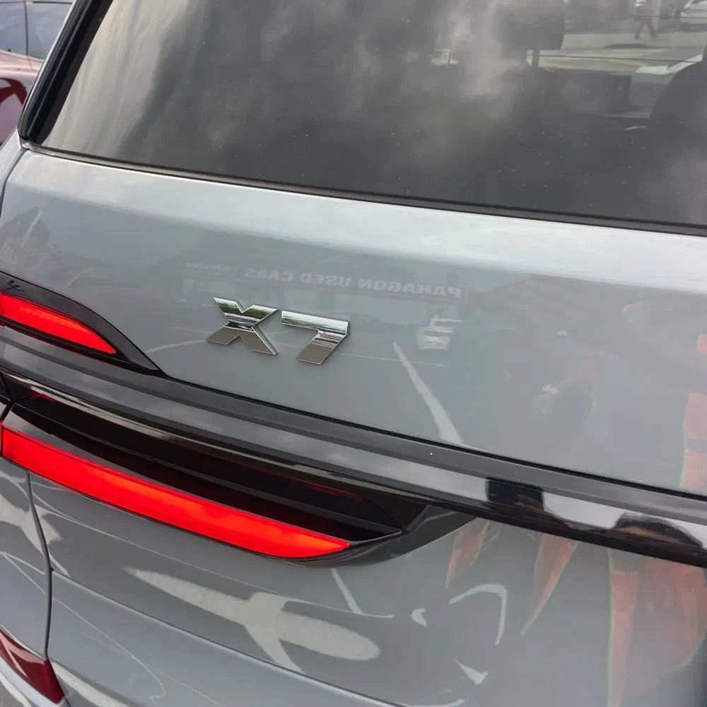 2025 BMW X7 M60i