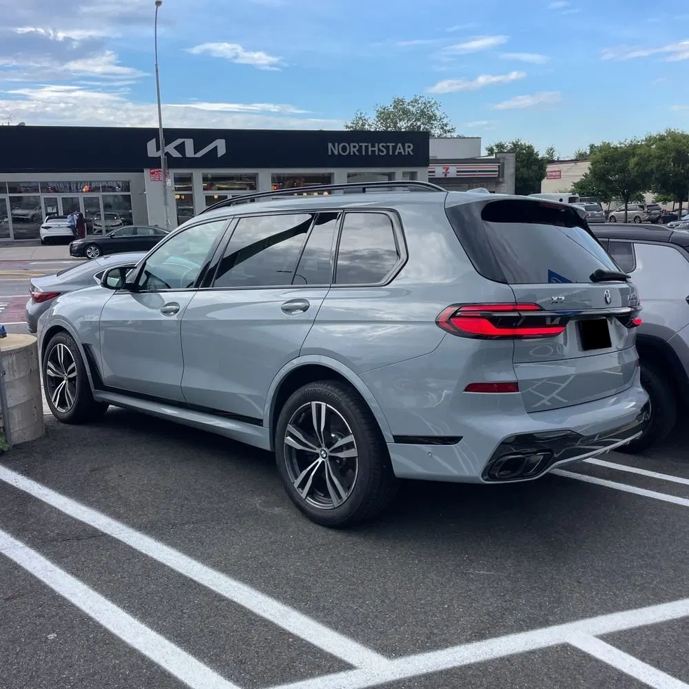 2025 BMW X7 M60i