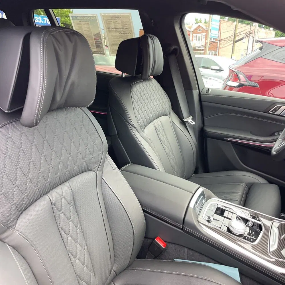 2025 BMW X7 M60i