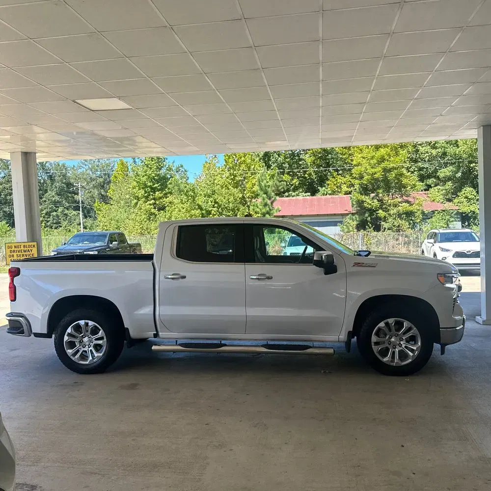 2024 Chevrolet Silverado 1500 LTZ