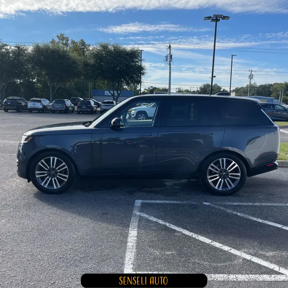 2024 Land Rover Range Rover SE P530