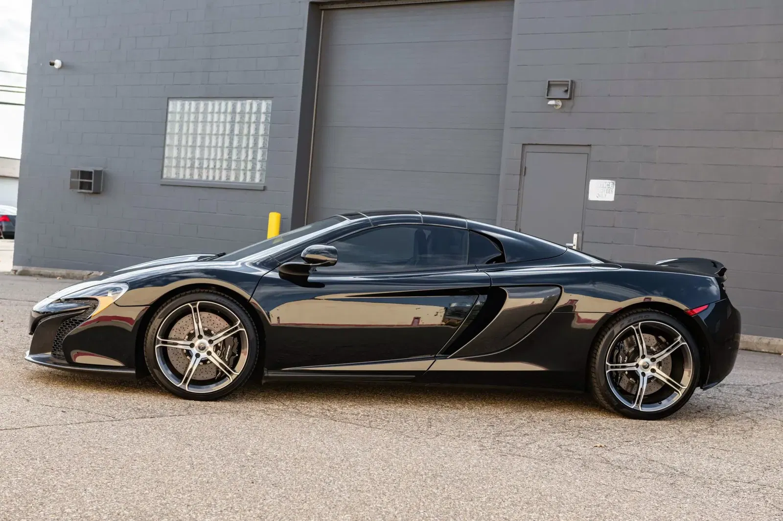 9k-Mile 2015 McLaren 650S Spider
