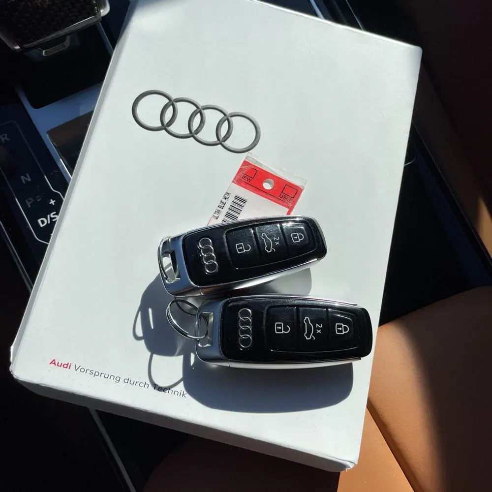 2023 Audi S8