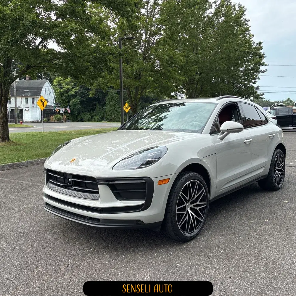 2025 Porsche Macan T