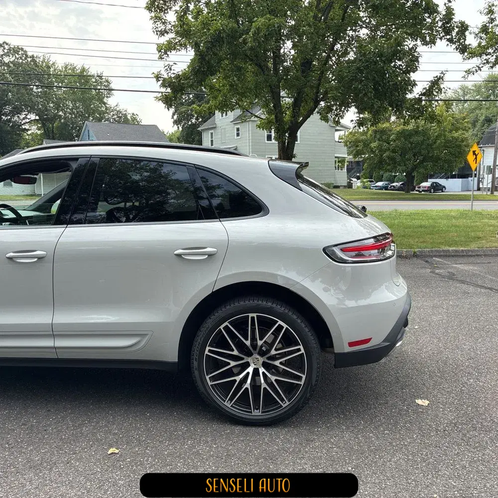2025 Porsche Macan T