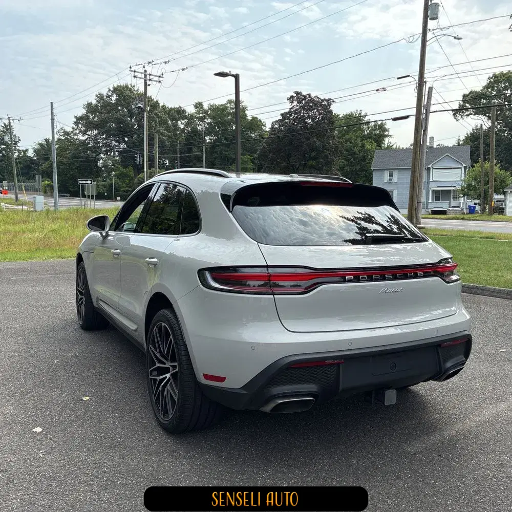 2025 Porsche Macan T