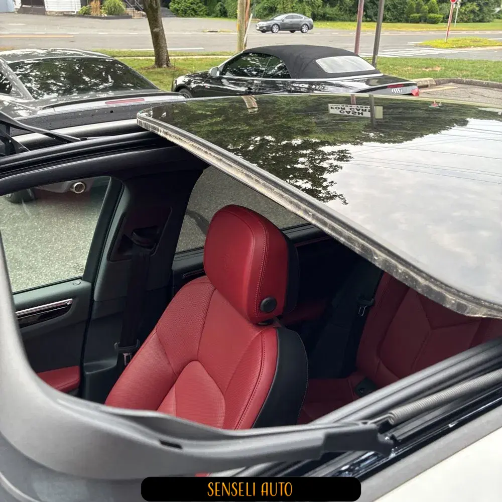 2025 Porsche Macan T