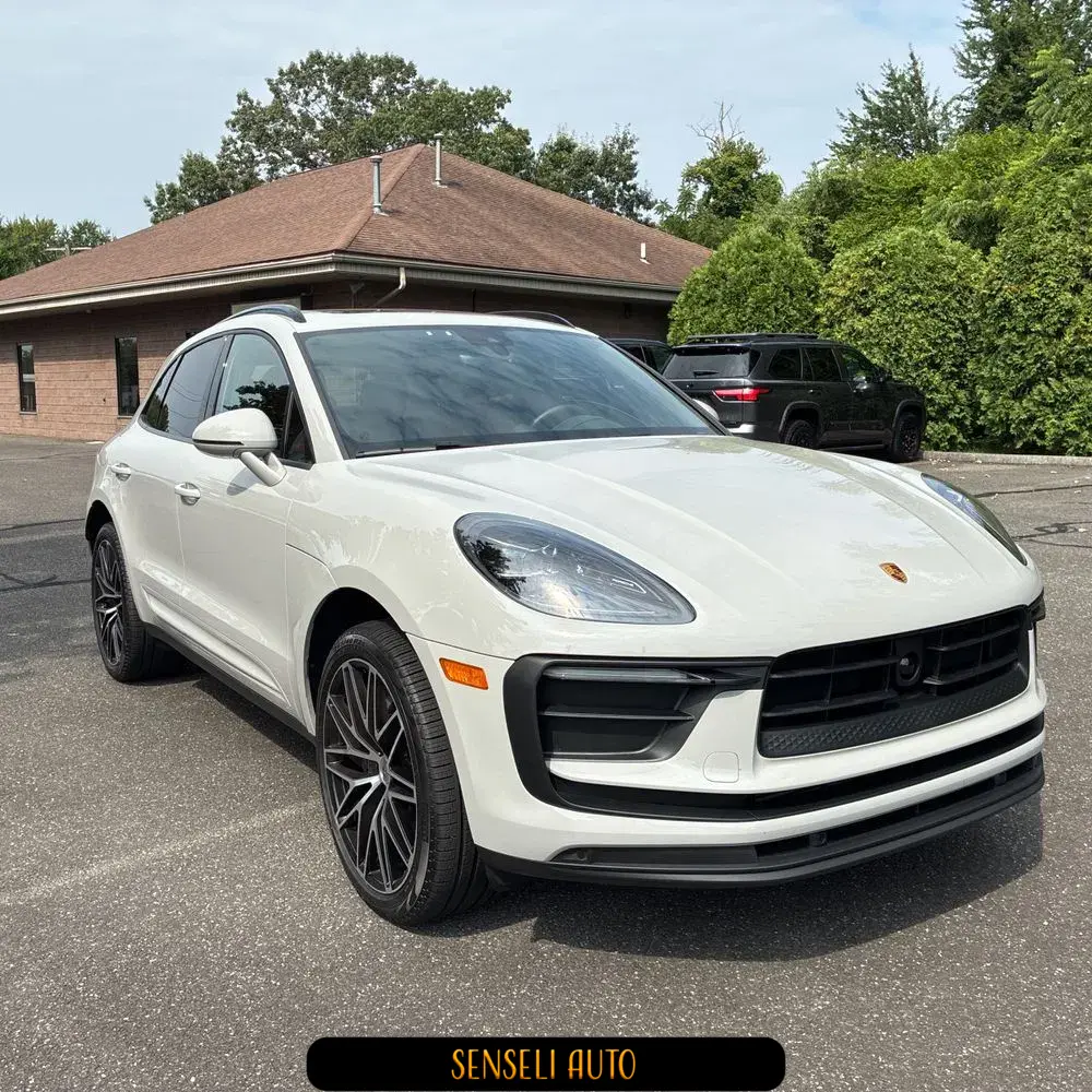 2025 Porsche Macan T