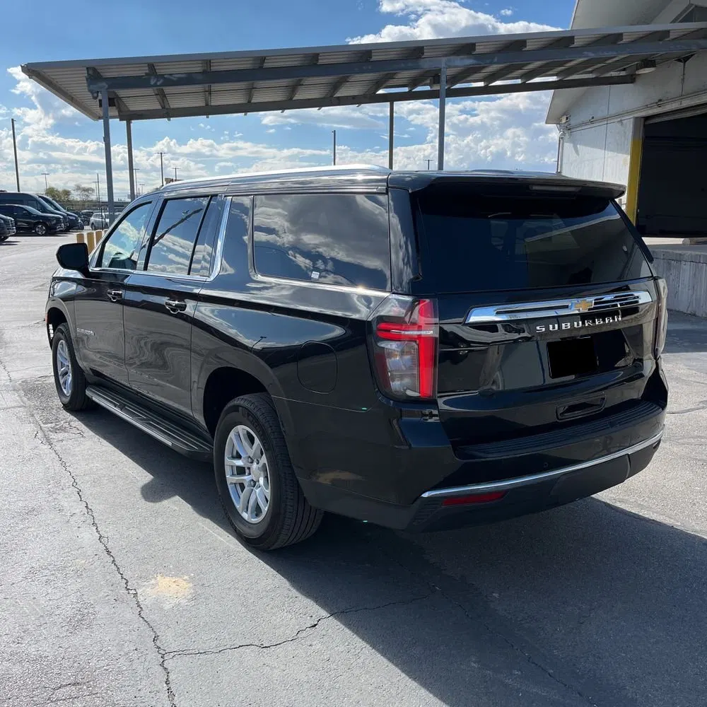 2024 Chevrolet Suburban LS