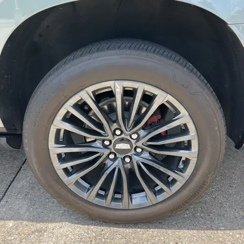 2023 Cadillac Escalade-V ESV Base