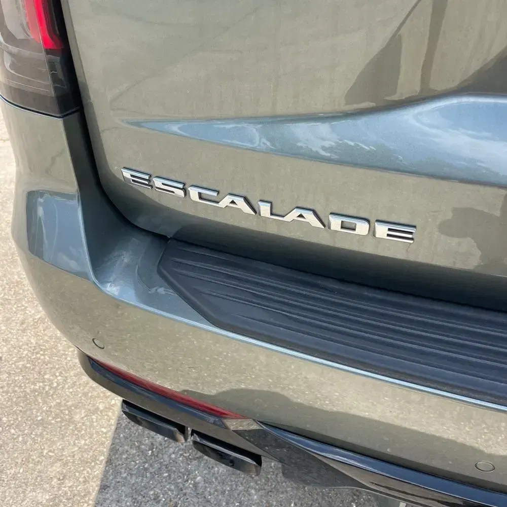 2023 Cadillac Escalade-V ESV Base