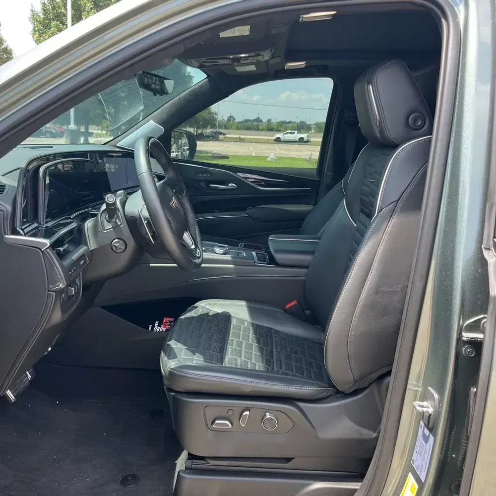 2023 Cadillac Escalade-V ESV Base
