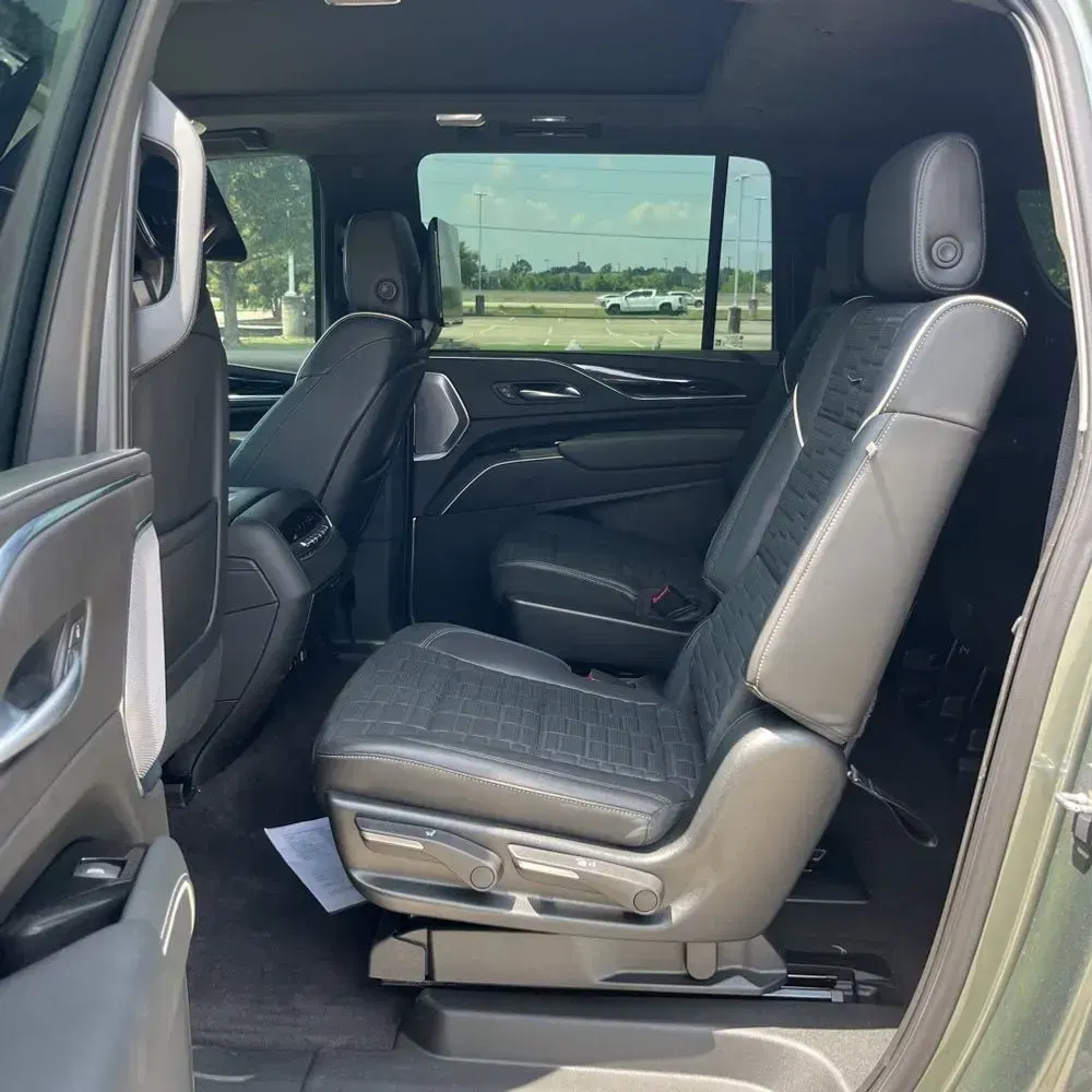2023 Cadillac Escalade-V ESV Base