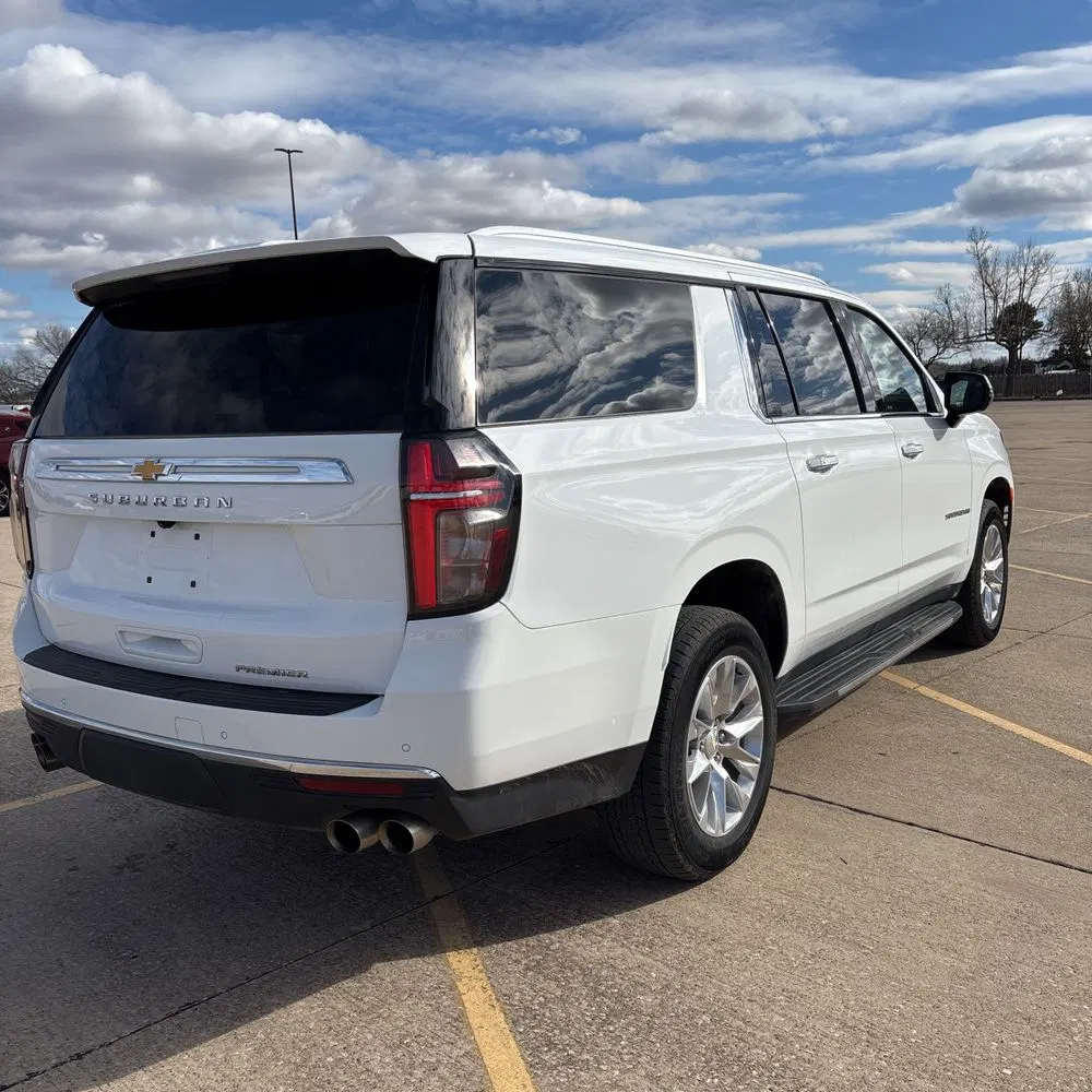 2023 Chevrolet Suburban Premier