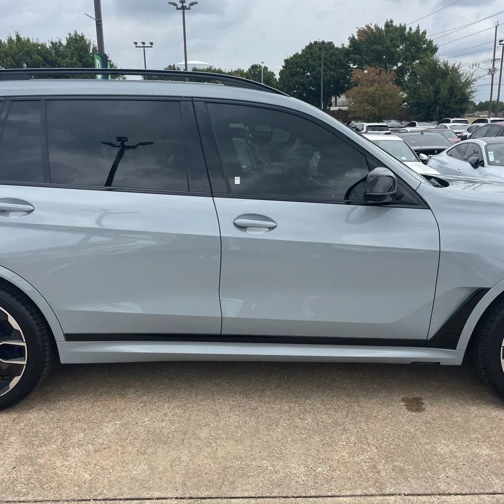 2025 BMW X7 M60i