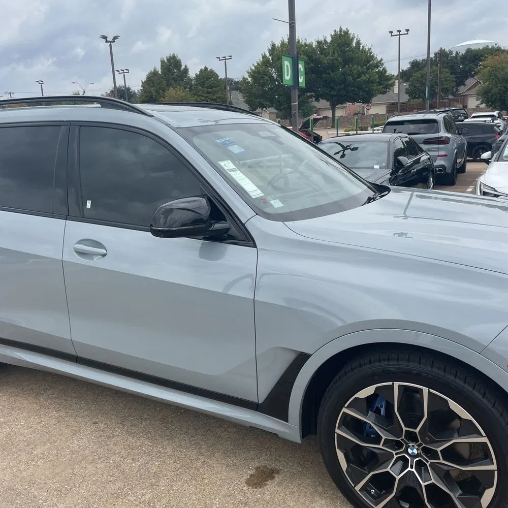 2025 BMW X7 M60i