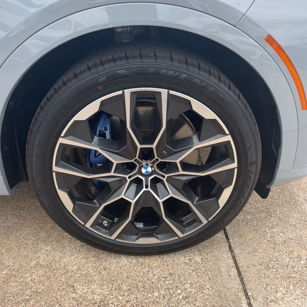 2025 BMW X7 M60i