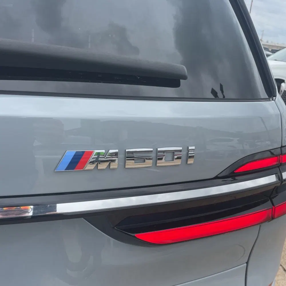2025 BMW X7 M60i