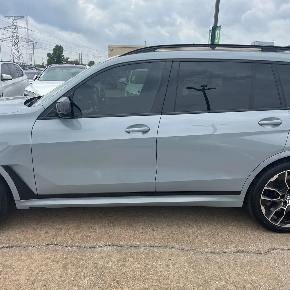 2025 BMW X7 M60i