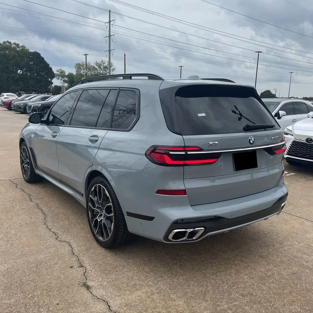 2025 BMW X7 M60i