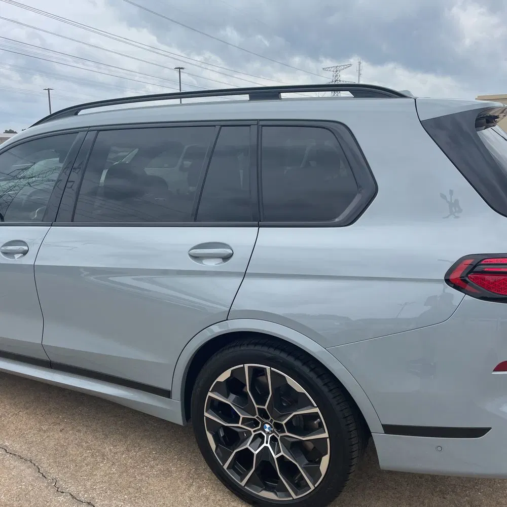 2025 BMW X7 M60i