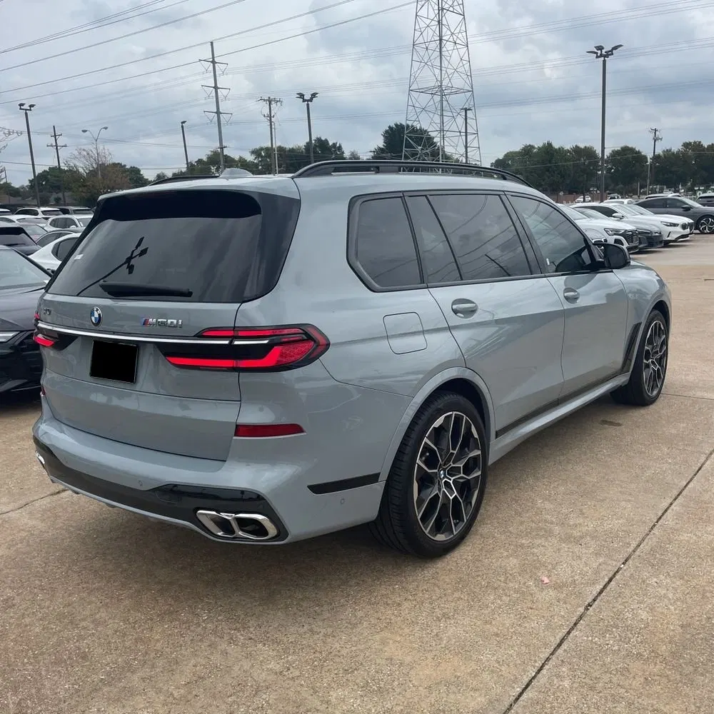 2025 BMW X7 M60i