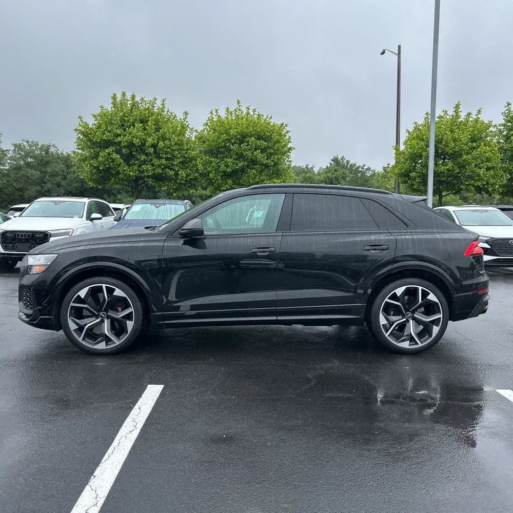 2024 Audi RS Q8 Base