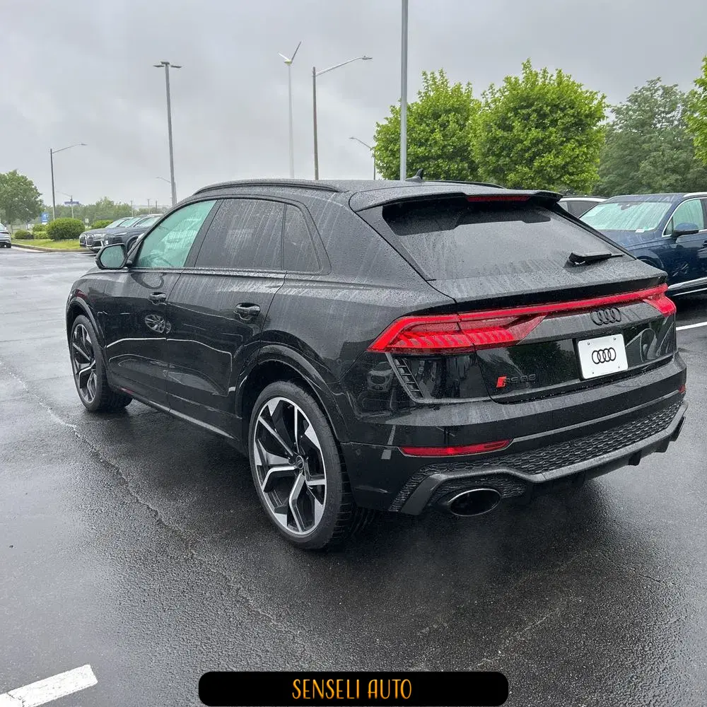 2024 Audi RS Q8 Base