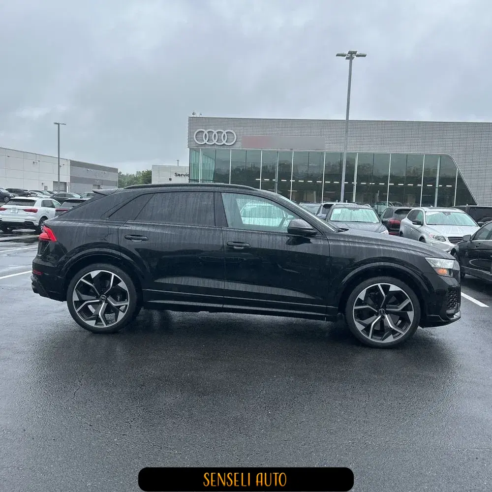 2024 Audi RS Q8 Base