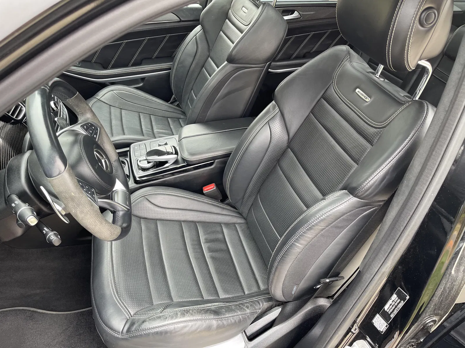 2017 Mercedes-AMG GLS 63 - 577-hp Twin-Turbo V8, AWD, Highly Optioned, Unmodified