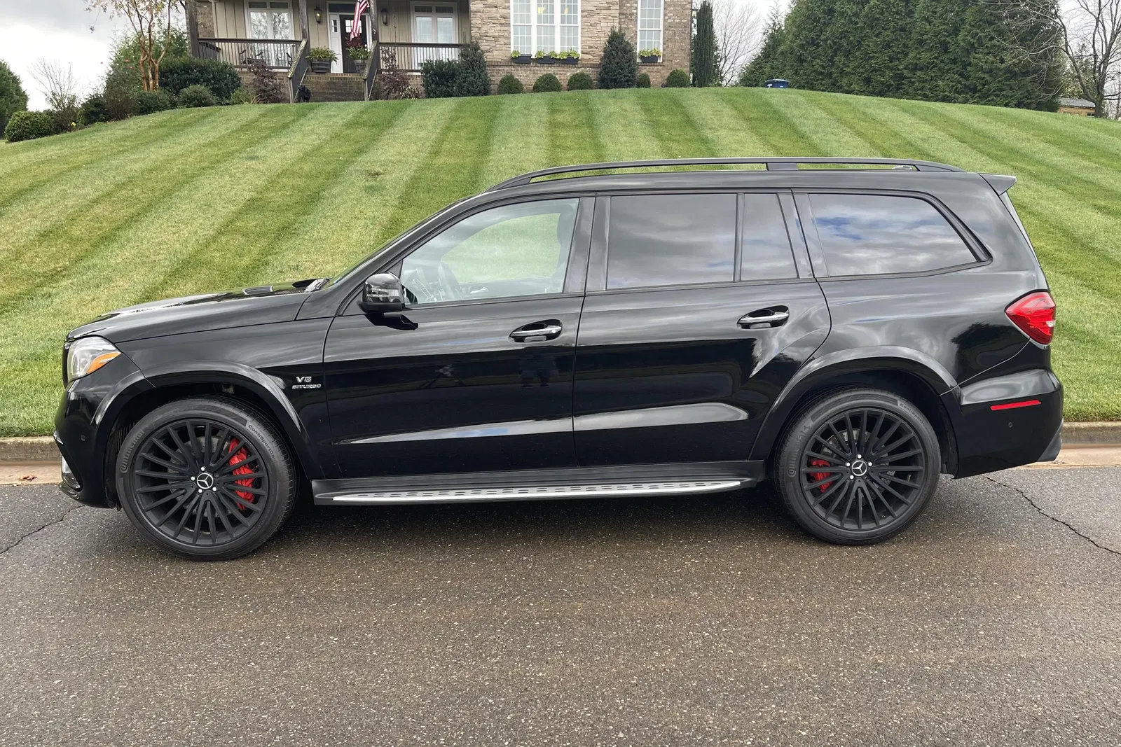 2017 Mercedes-AMG GLS 63 - 577-hp Twin-Turbo V8, AWD, Highly Optioned, Unmodified