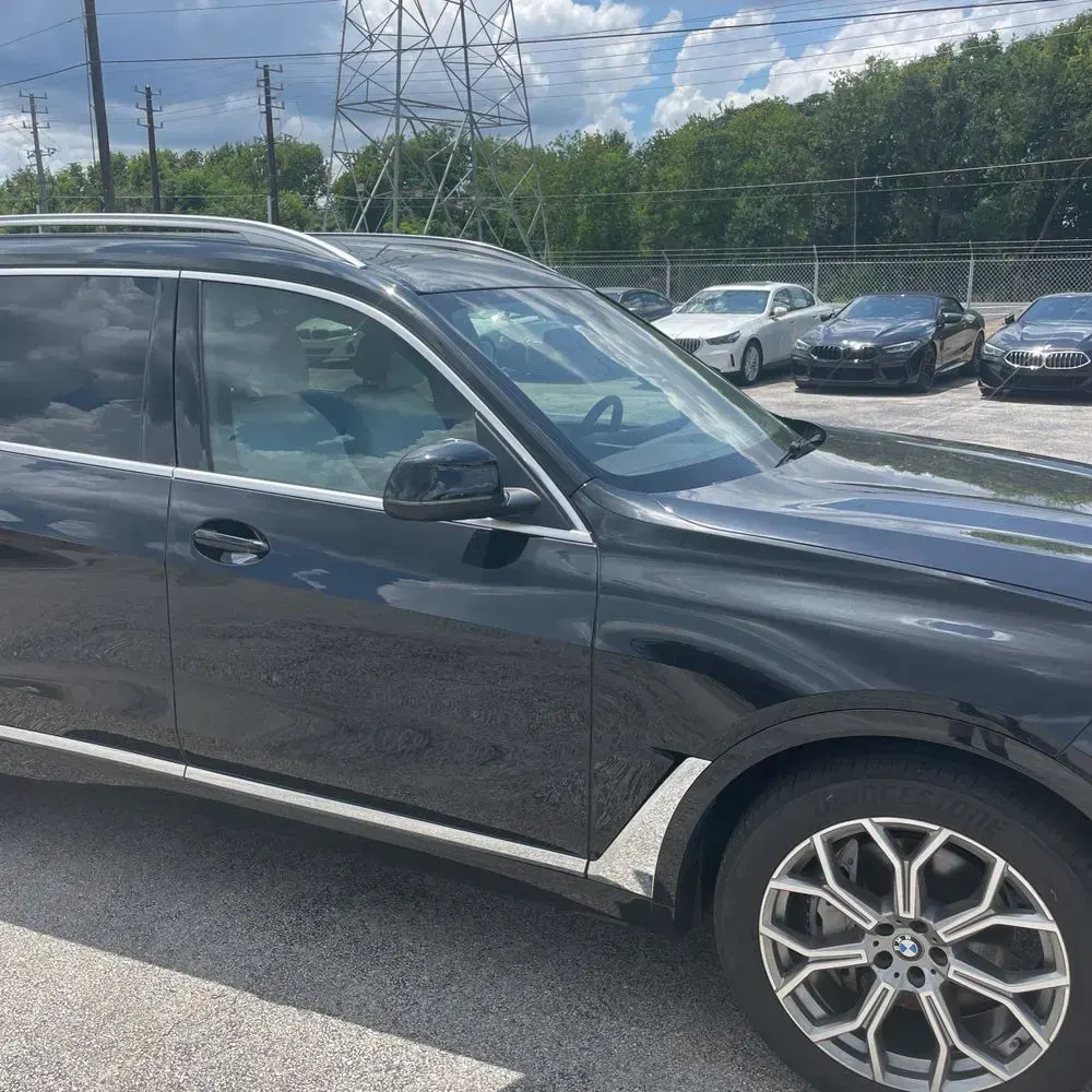 2025 BMW X7 XDrive40i