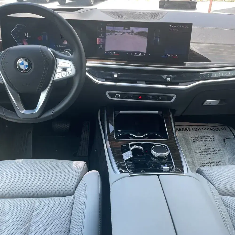 2025 BMW X7 XDrive40i