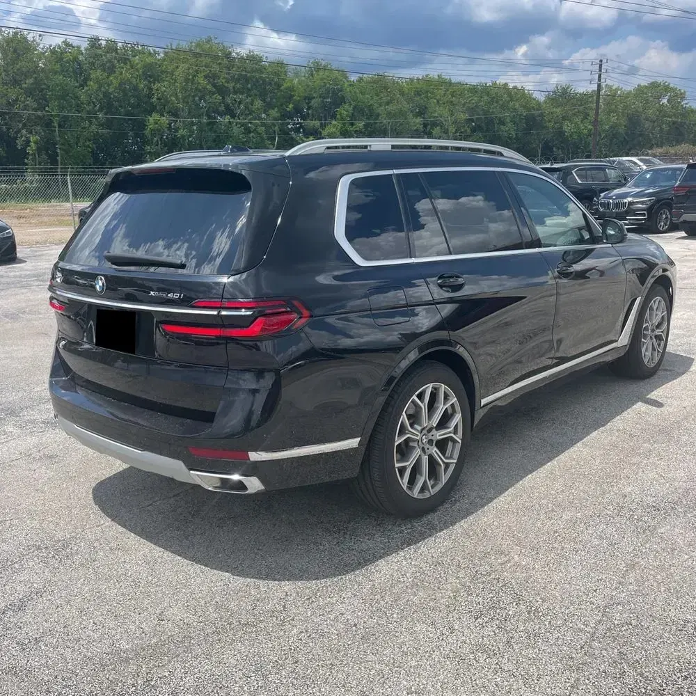 2025 BMW X7 XDrive40i